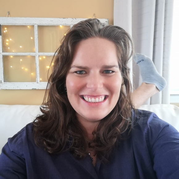 Meet your Posher, Monica - Picture 1 of 1